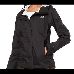 North Face Hyvent 2.5L Rain Jacket (SIZE MEDIUM)